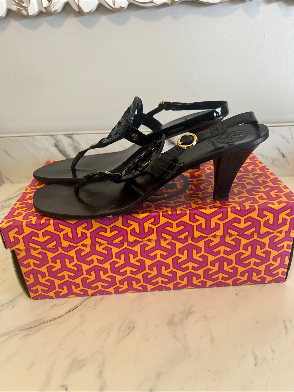 Tory Burch holly black Logo-Sandals with 2 inch heel and Gold Accents - Picture 3 of 10